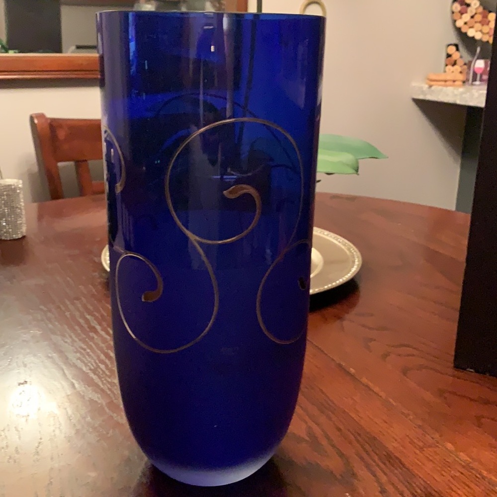 Egizia Platino Cobalt Blue and Platium Detail Vase - Picture 1 of 4